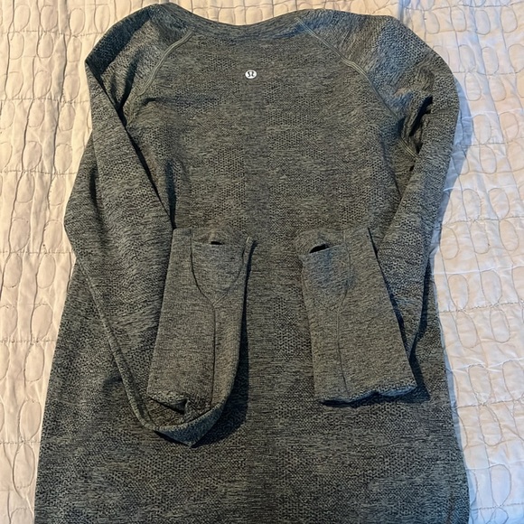 Lululemon Swiftly Tech LS 2.0 - Picture 3 of 4